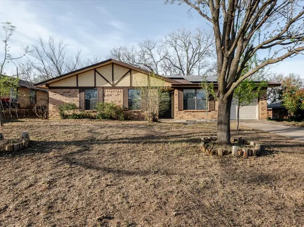 5105 Laurie Dr, Mineral Wells, TX 76067