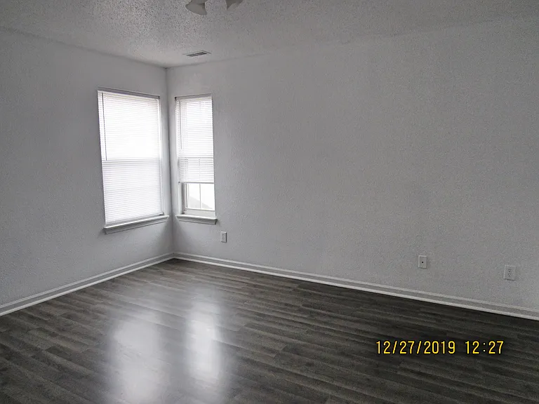11347 Roundwood Ct — Photo 13