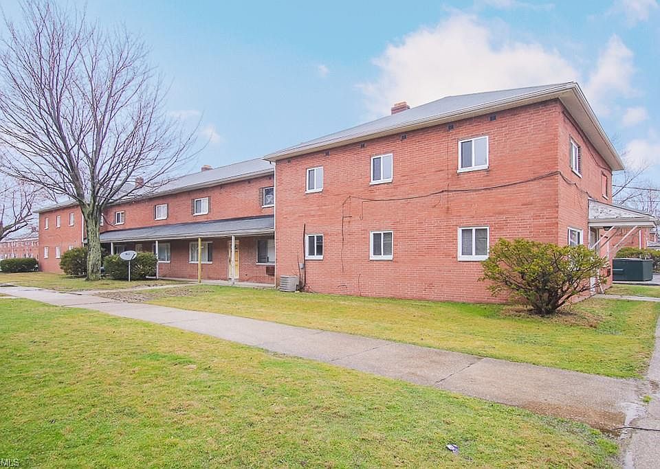 1st image of 23878 Banbury Cir #H
