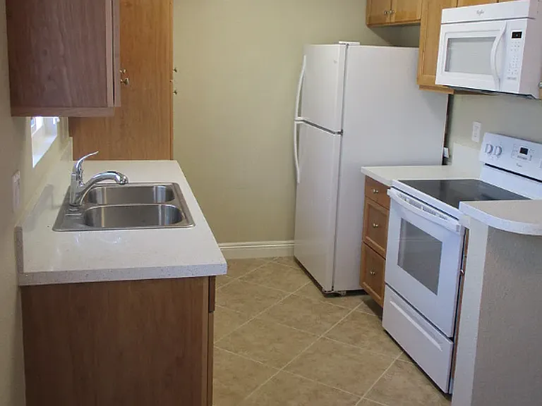 4435 Estrella Ave — Photo 11