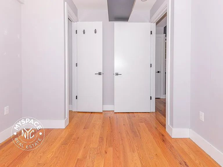 180 Lenox Rd #4D — Photo 10