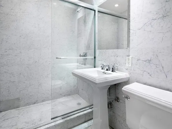 61 East 77th Street image 6 of 13