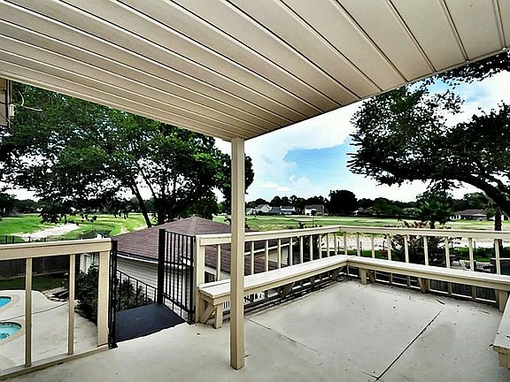 Jaw dropping views of the exclusive Hearthstone golf course & private back yard tropical oasis.