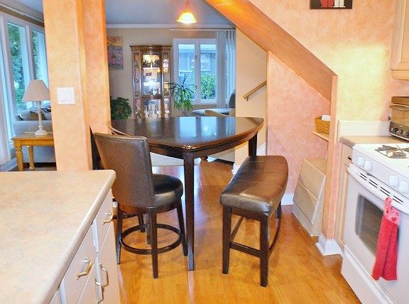 5th image of 510 E 13th Pl