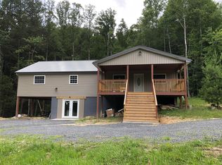 130 Hummingbird Heights Dr, Mount Lookout, WV 26678