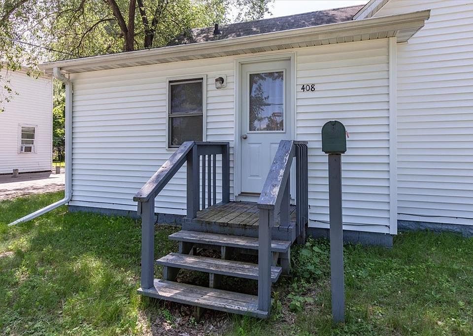 1st image of 408 18th Ave E
