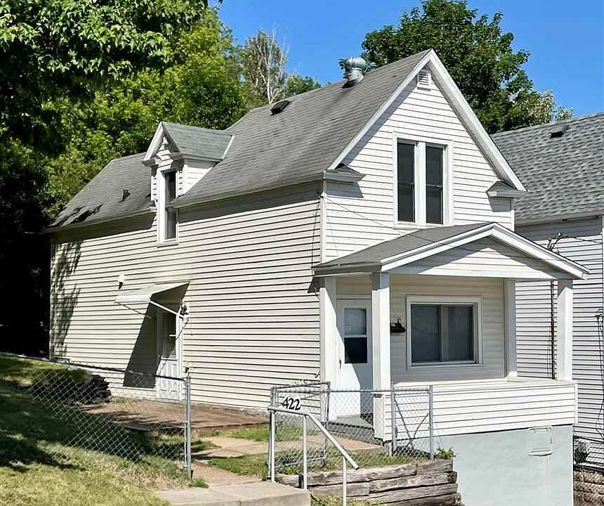 1st image of 422 N 19 1/2 Ave W