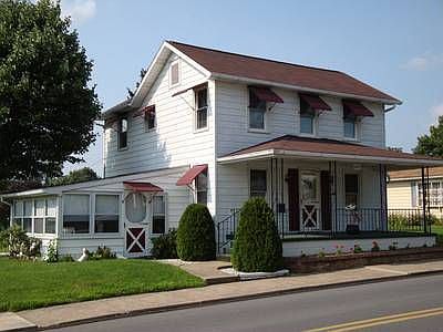 1st image of 227 E 8th St