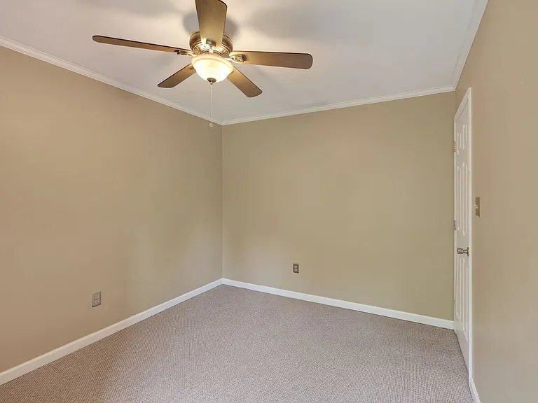 102 Heather Way #C — Photo 24