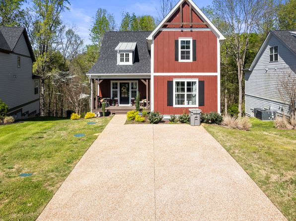 384 Evans Dr, Tullahoma, TN 37388