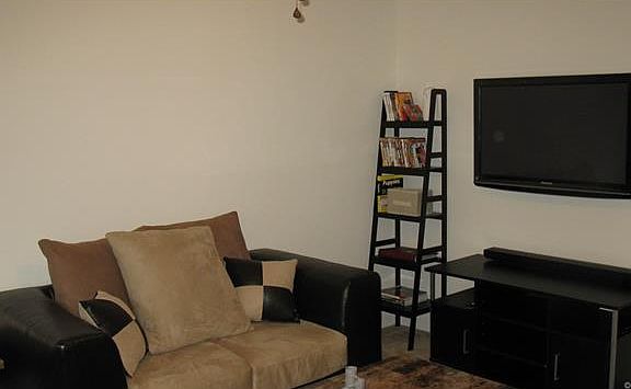 4th image of 6933 Bolelyn Dr