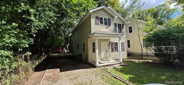 3 bed, 2.5 bath, 1356 sqft, $1,750 — Photo 2