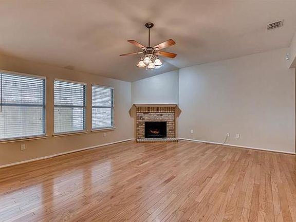 4th image of 9401 Sundial Dr