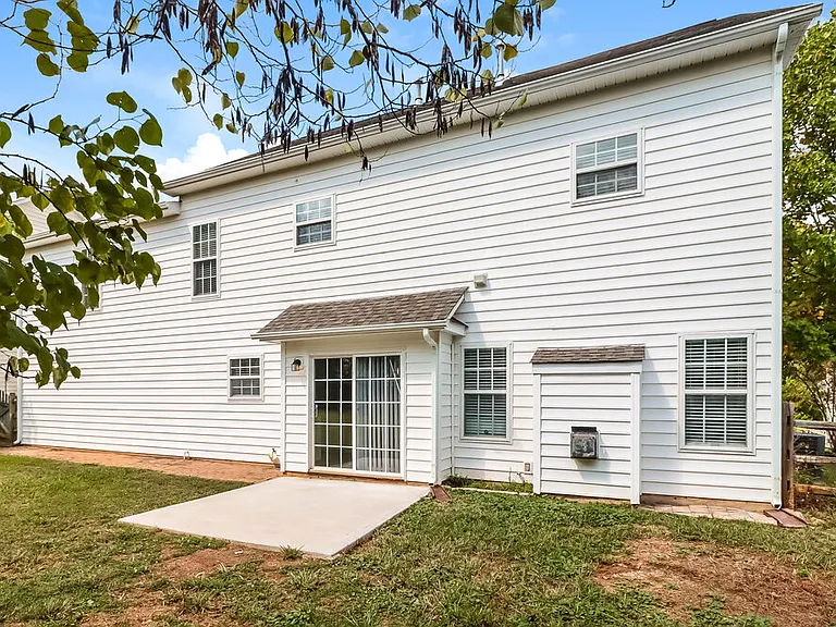 2432 Acadia Ct — Photo 17