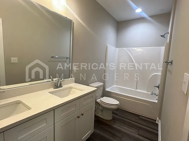 306 Kennesaw Ave — Photo 14