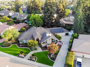 3918 W Woodside Ct, Visalia, CA 93291