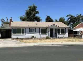 670 Grant Street, Hanford, CA 93230