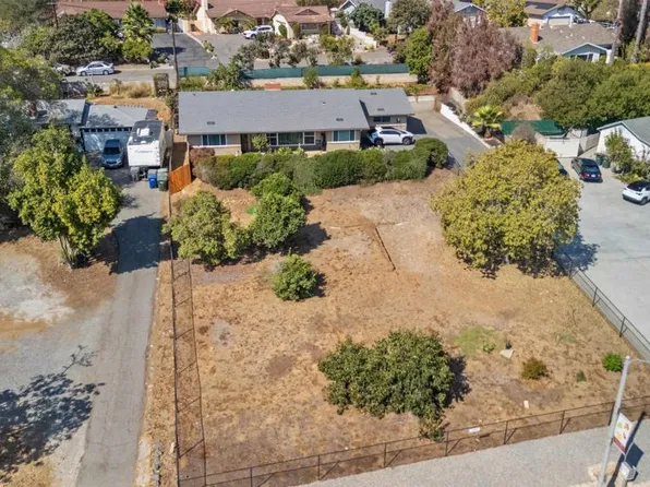 535 Civic Center Dr, Vista, CA 92084
