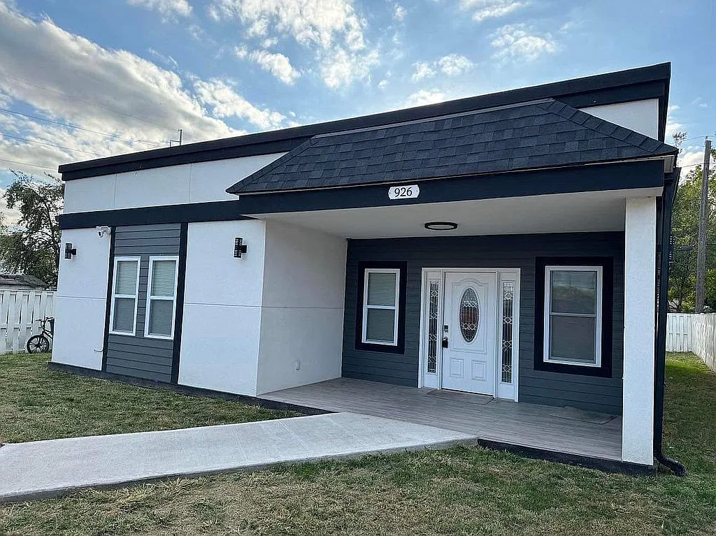 Property main image
