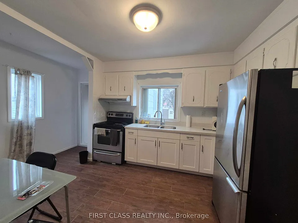 97 Bude St #1