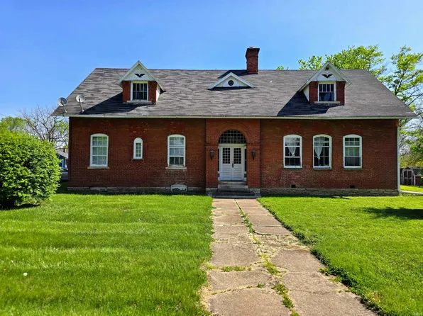 1526 S Burlington Dr #1, Muncie, IN 47302