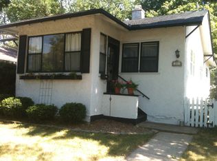 81 E Burlington St, Riverside, IL 60546