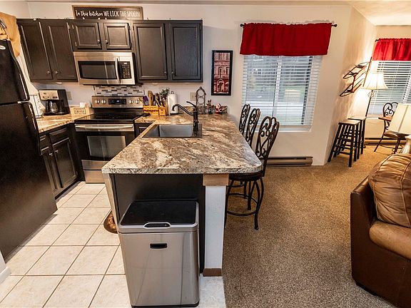 5th image of 5008 Summit Dr