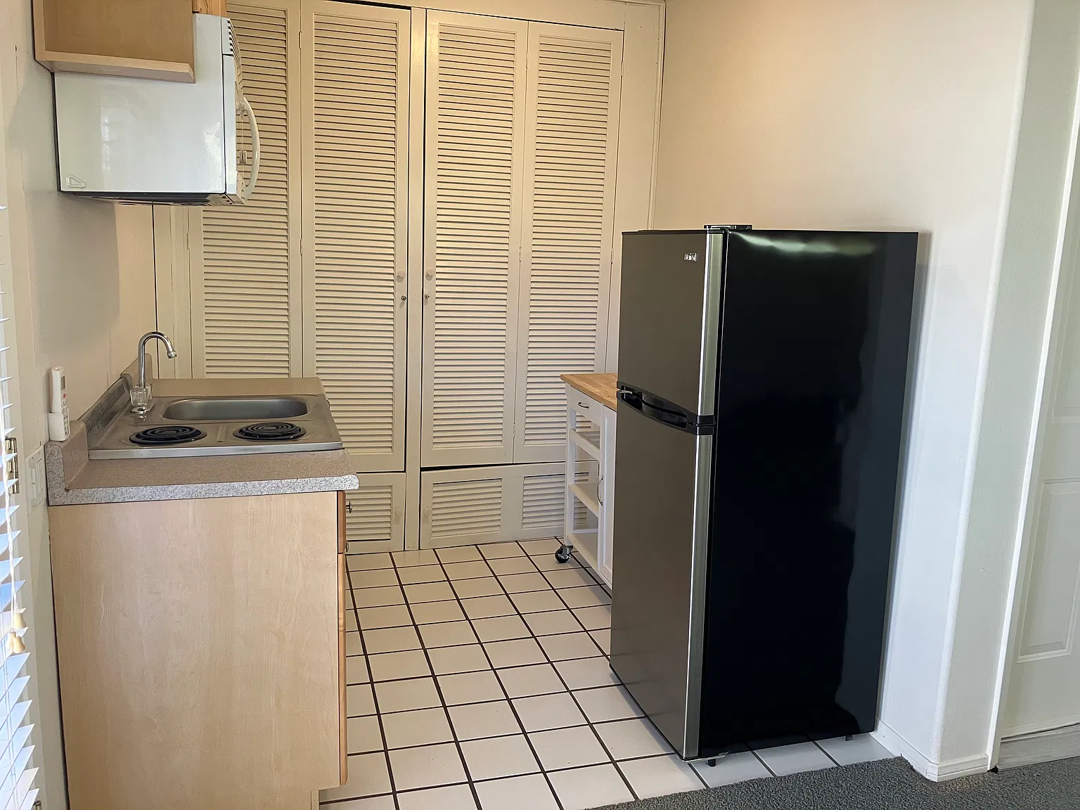 Studio, 500 sqft, $1,500 — Photo 2