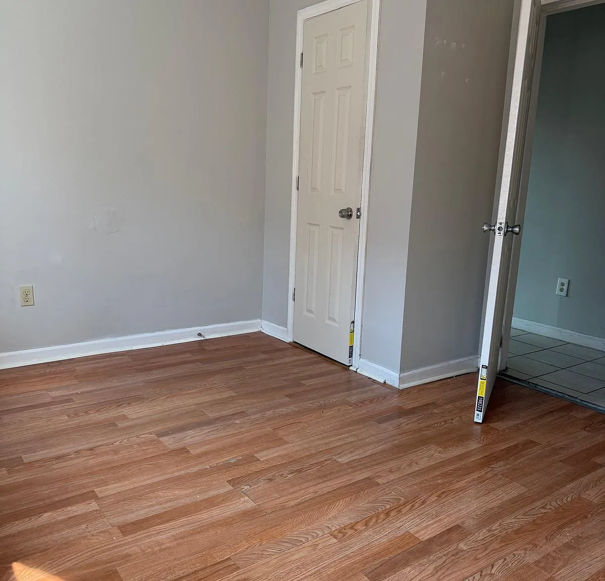 3 bed, 1.0 bath, 1144 sqft, $1,600 — Photo 4