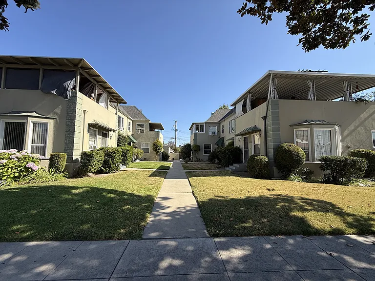 1422 E Wilson Ave #A — Photo 1