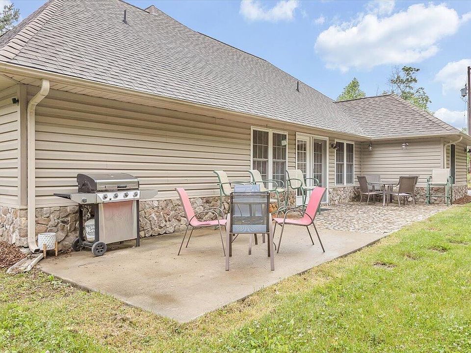 3075 Creekside Dr, Salem, VA 24153 Zillow