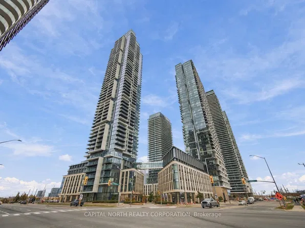 7890 Jane St #1612, Vaughan, ON L4K 0K9