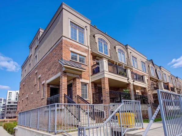 2441 Greenwich Dr #65, Oakville, ON L6M 0S3