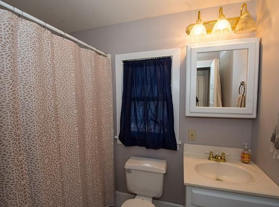 5th image of 1202 Sunnymede Ave