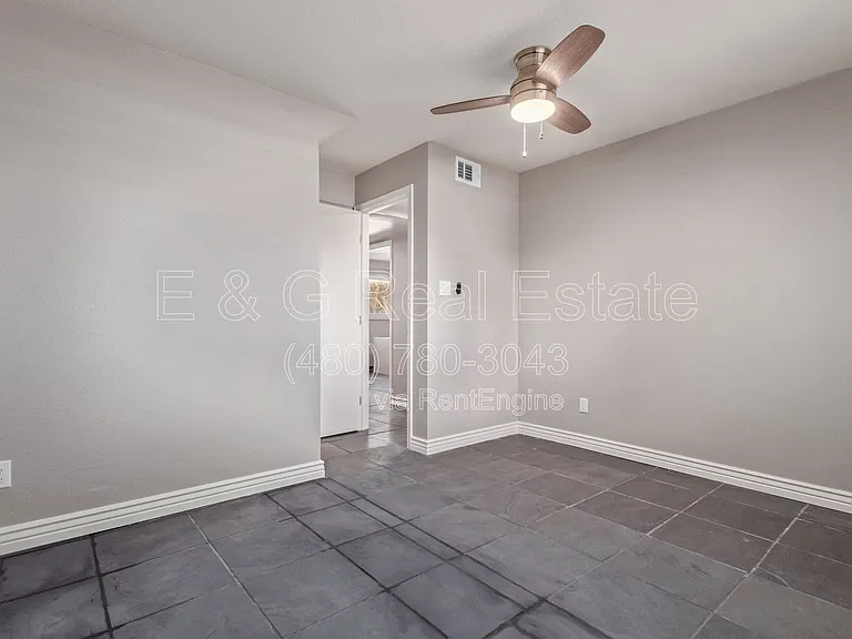 1640 E La Jolla Dr — Photo 25