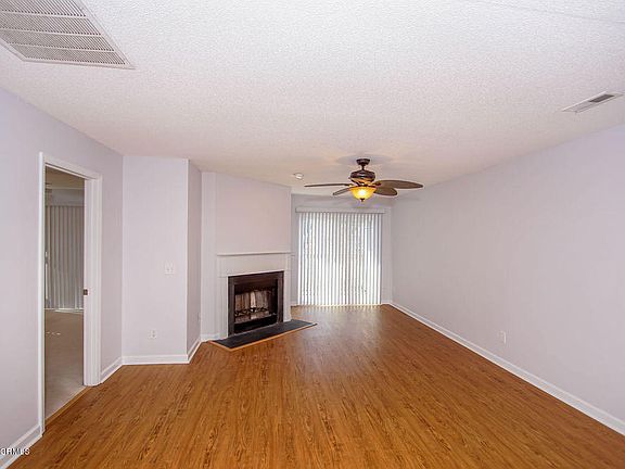 4th image of 5206c Largo Court #3c