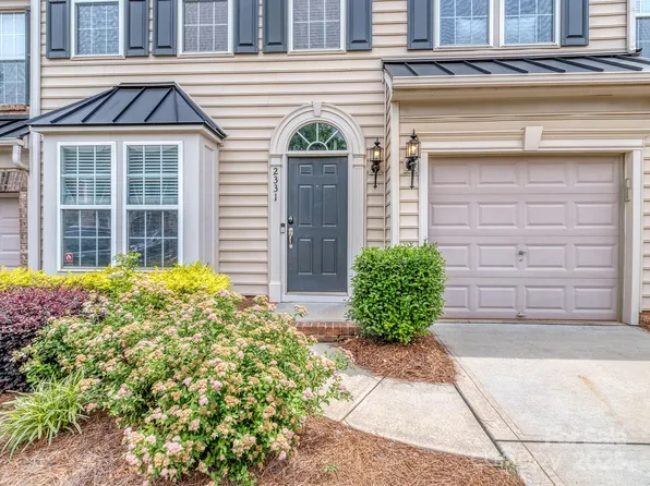 2331 Whitford Ln, Charlotte, NC 28210