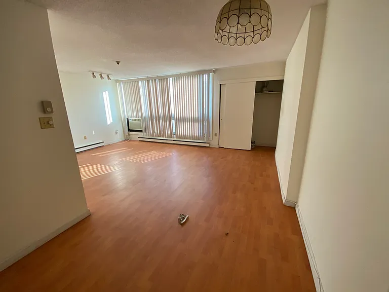 45 Trowbridge St #4A — Photo 11