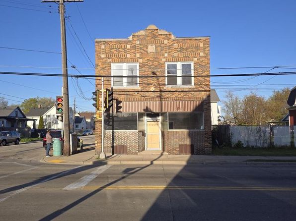 945 N Memorial DRIVE, Racine, WI 53404