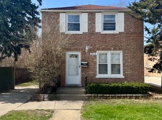2218 S 11th Ave, Broadview, IL 60155