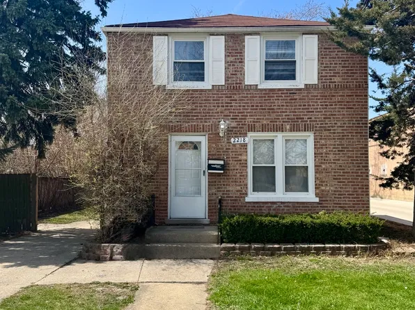 2218 S 11th Ave, Broadview, IL 60155
