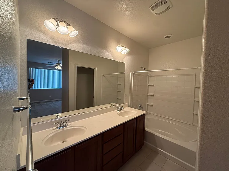 4350 Mount Kisco Way — Photo 11