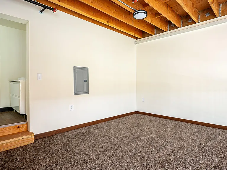 Sandy Rose Lofts — Photo 19