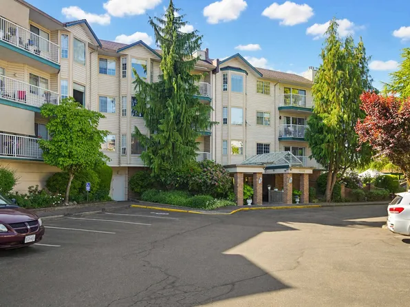 5360 205th St #205, Langley, BC V3A 7Y6