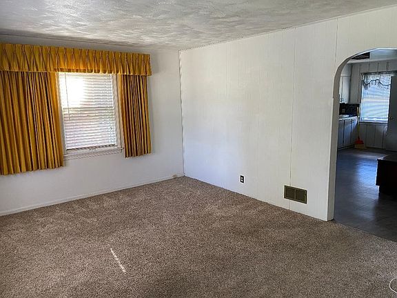 4th image of 4214 Wegg Ave