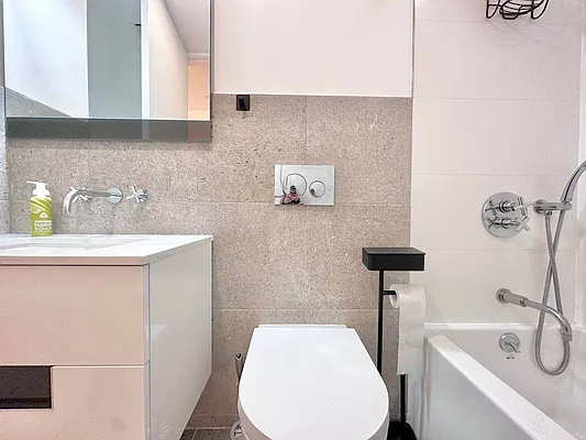 Rented by Doorway NYC, LLC | media 8