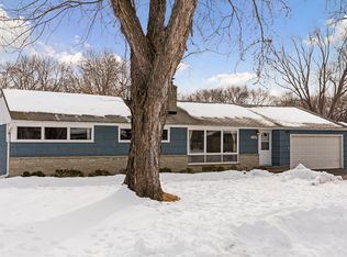 4011 Tileda Cir, Minnetonka, MN 55305