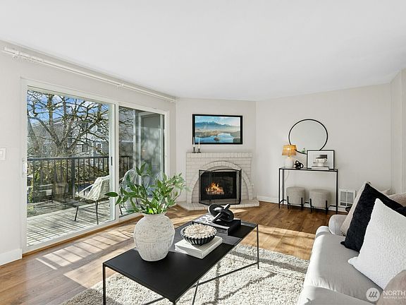 3rd image of 14324 126th Avenue NE #C201