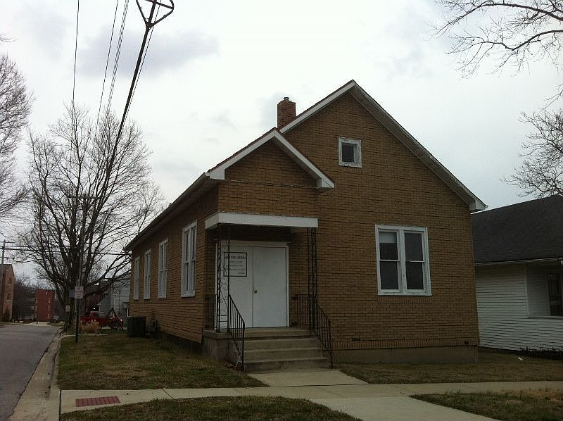 1st image of 224 N 1st St