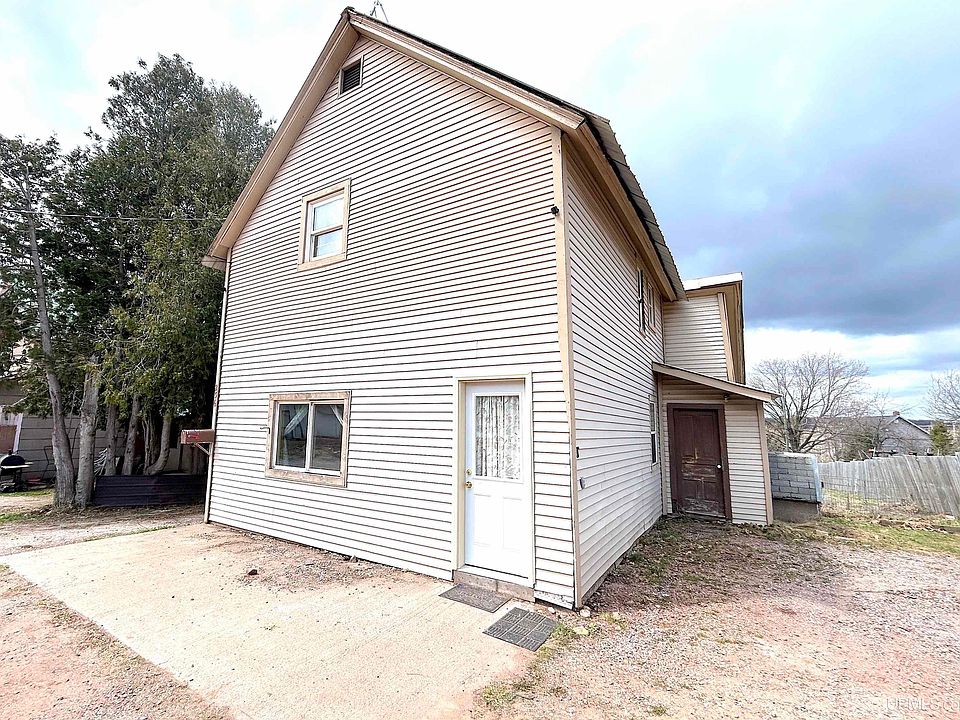 1st image of 236 Stone St